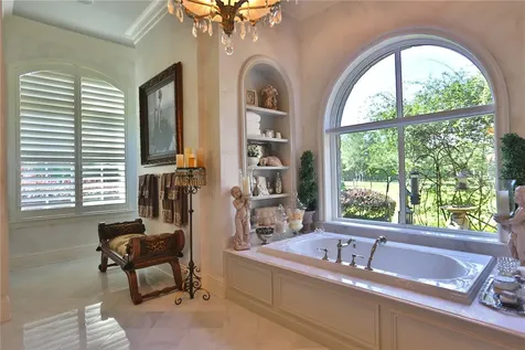 15305 NW Highway 320 Micanopy FL 32667