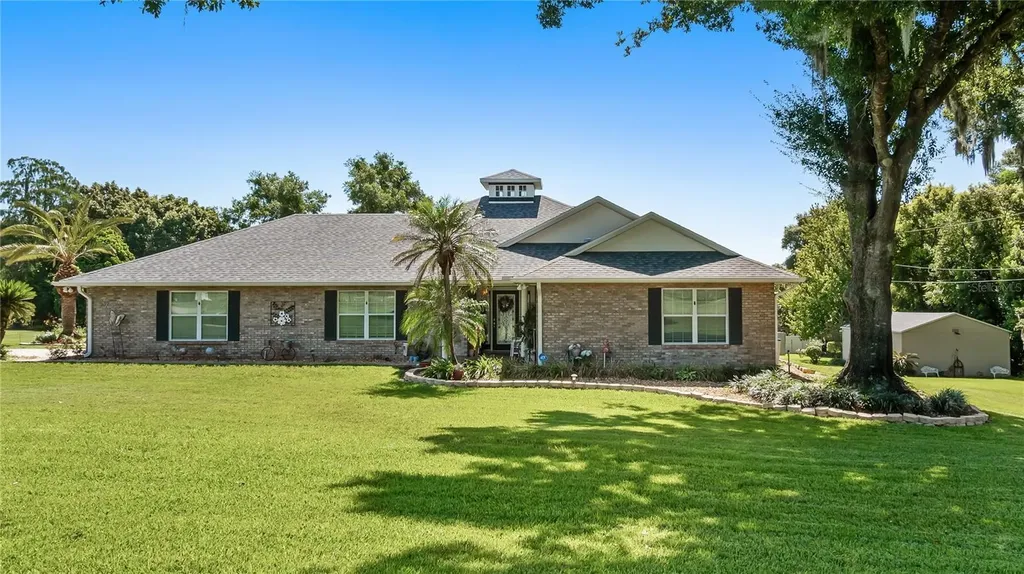 537 Woodlawn Cemetery Road Gotha FL 34734