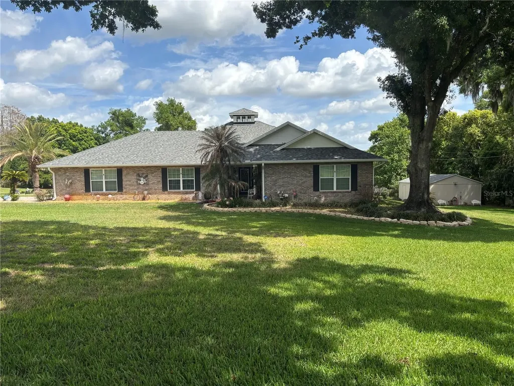 537 Woodlawn Cemetery Road Gotha FL 34734