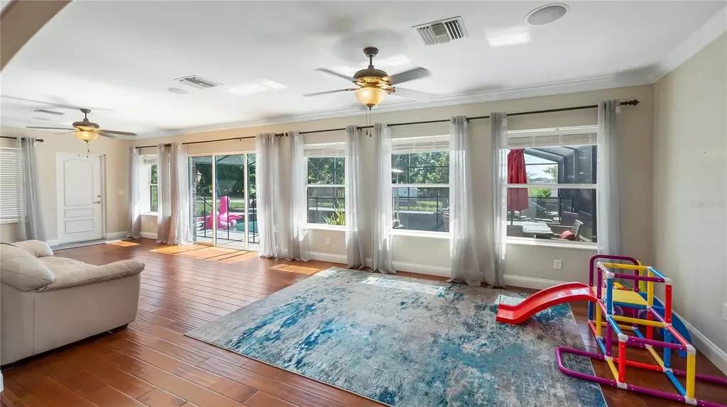 537 Woodlawn Cemetery Road Gotha FL 34734