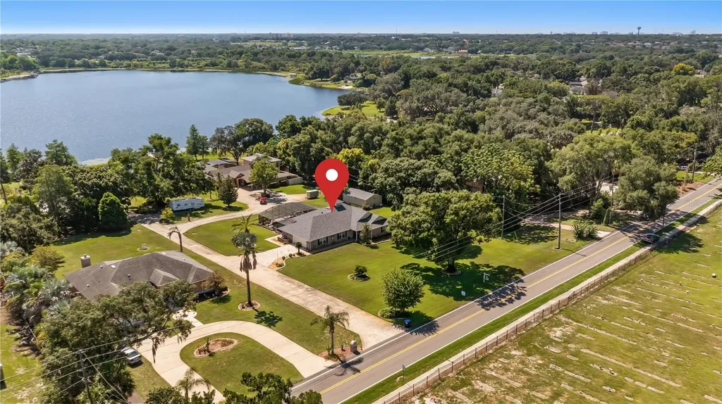 537 Woodlawn Cemetery Road Gotha FL 34734