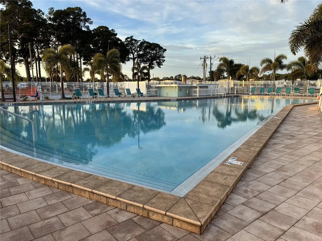 4981 Pebble Beach Avenue Sarasota FL 34234