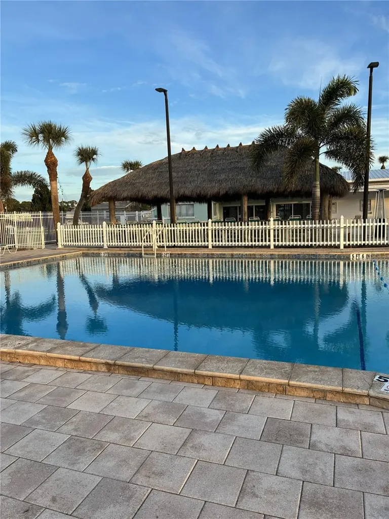 4981 Pebble Beach Avenue Sarasota FL 34234