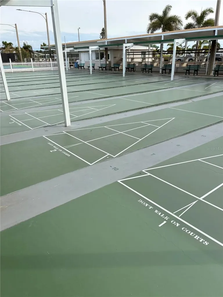 4981 Pebble Beach Avenue Sarasota FL 34234