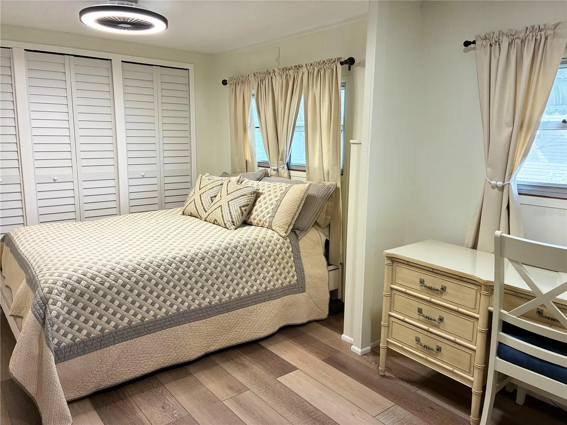 4981 Pebble Beach Avenue Sarasota FL 34234