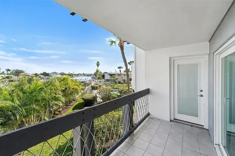 12055 3rd Street E Treasure Island FL 33706
