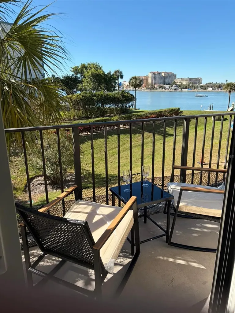 650 Island Way Clearwater FL 33767
