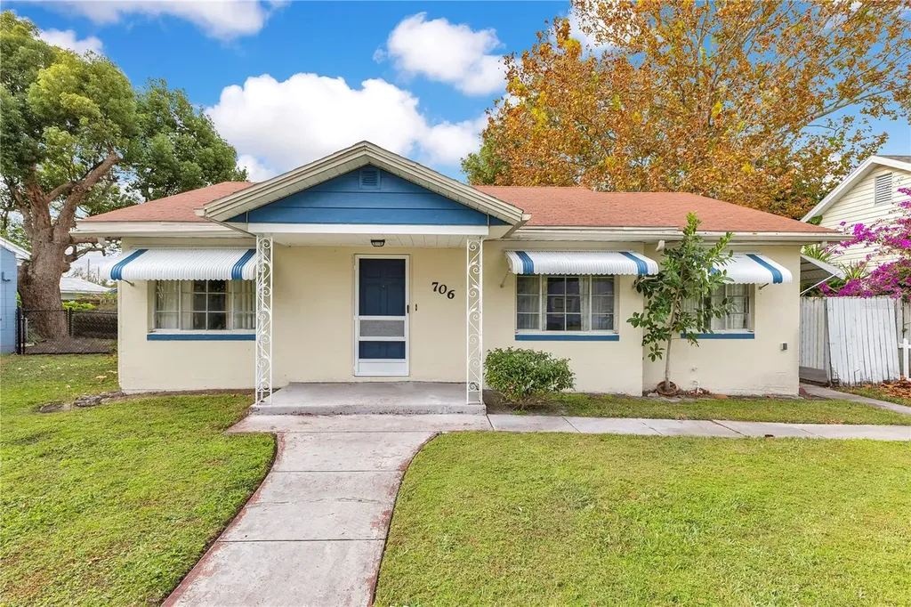 706 Massachusetts Avenue St Cloud FL 34769