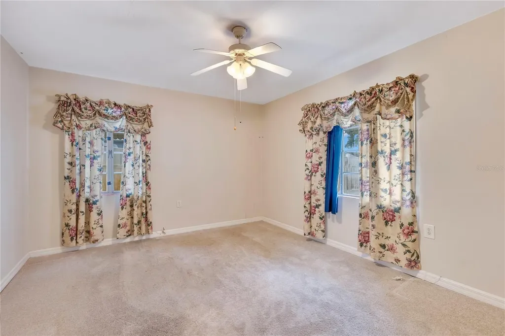 706 Massachusetts Avenue St Cloud FL 34769