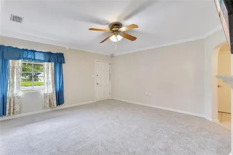 706 Massachusetts Avenue St Cloud FL 34769