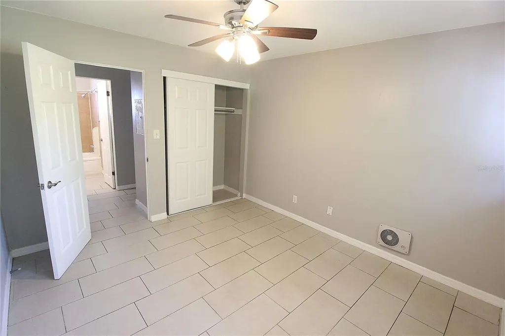 3001 Bee Ridge Road Sarasota FL 34239