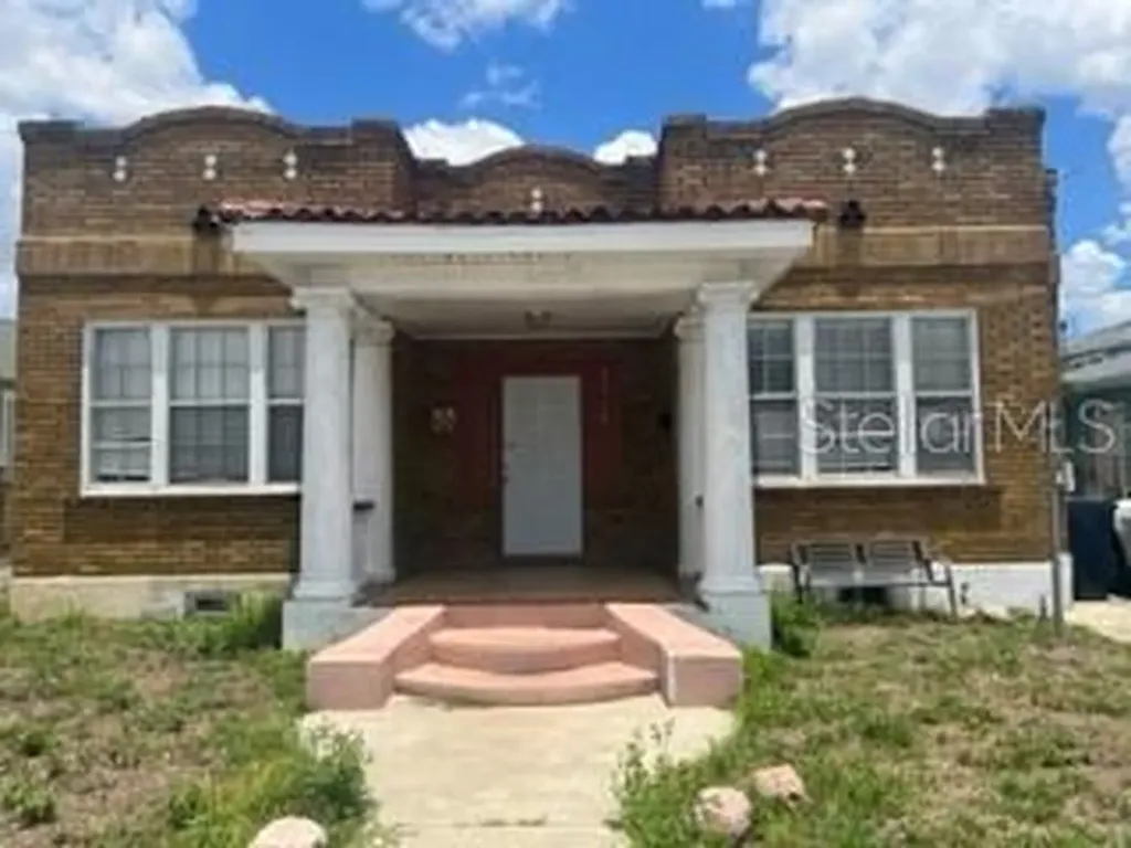 2117 W Cass Street Tampa FL 33606