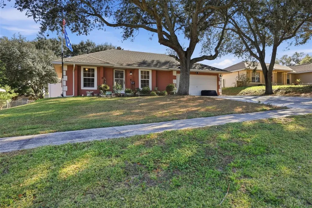 4254 Worthington Place Mascotte FL 34753