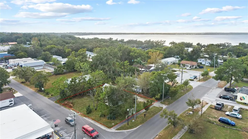 201 W Washington Street Minneola FL 34715