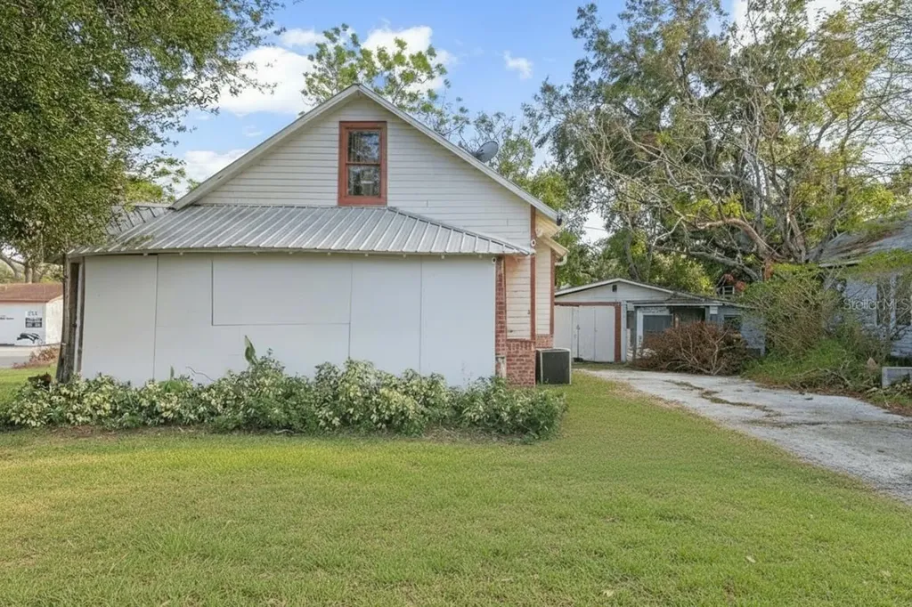 201 W Washington Street Minneola FL 34715