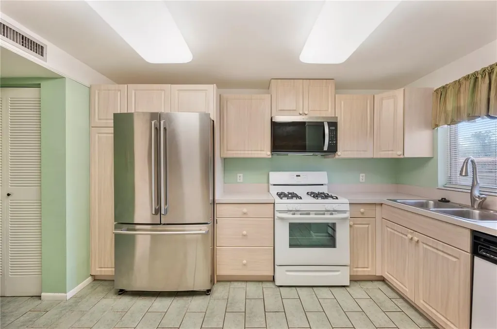 400 El Camino Drive Winter Haven FL 33884