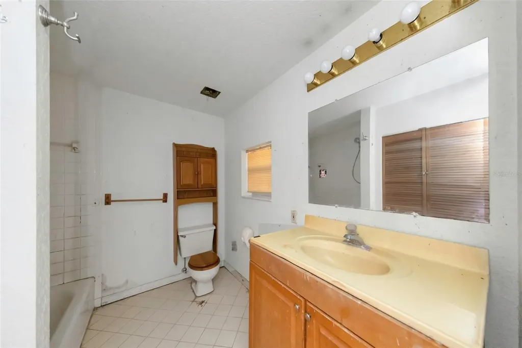 8858 67th Way N Pinellas Park FL 33782