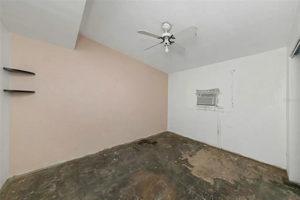 8858 67th Way N Pinellas Park FL 33782