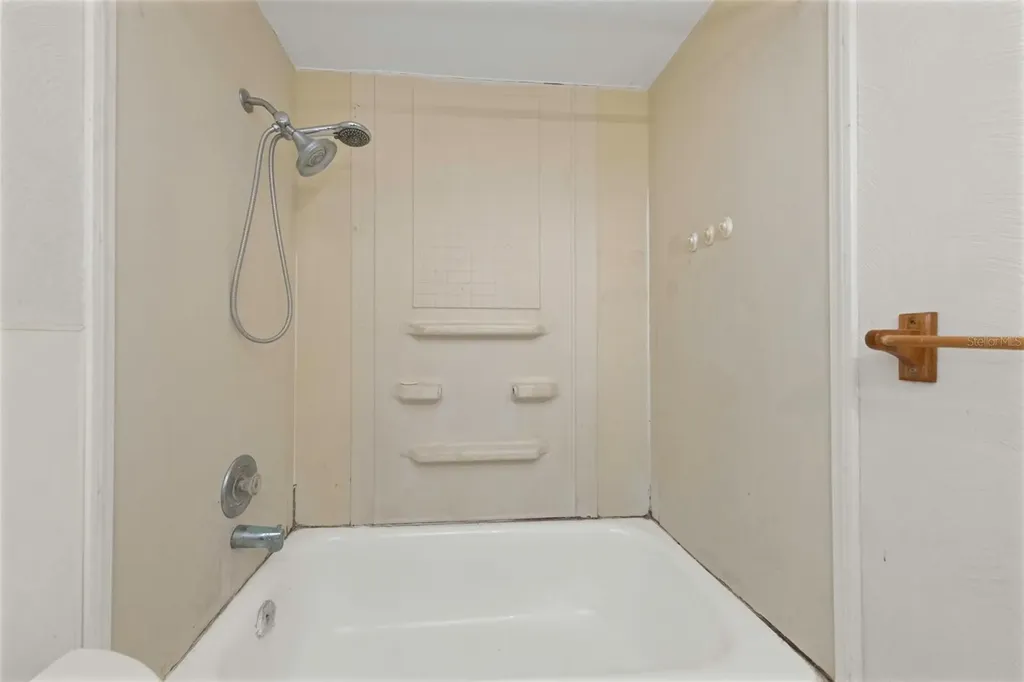 8858 67th Way N Pinellas Park FL 33782