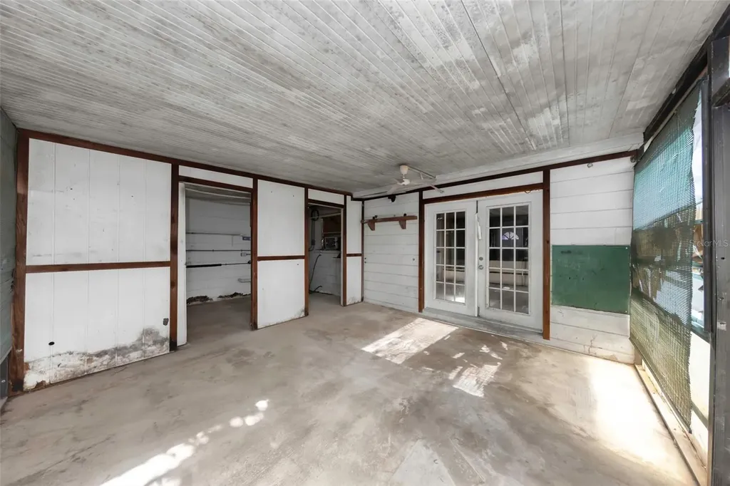 8858 67th Way N Pinellas Park FL 33782