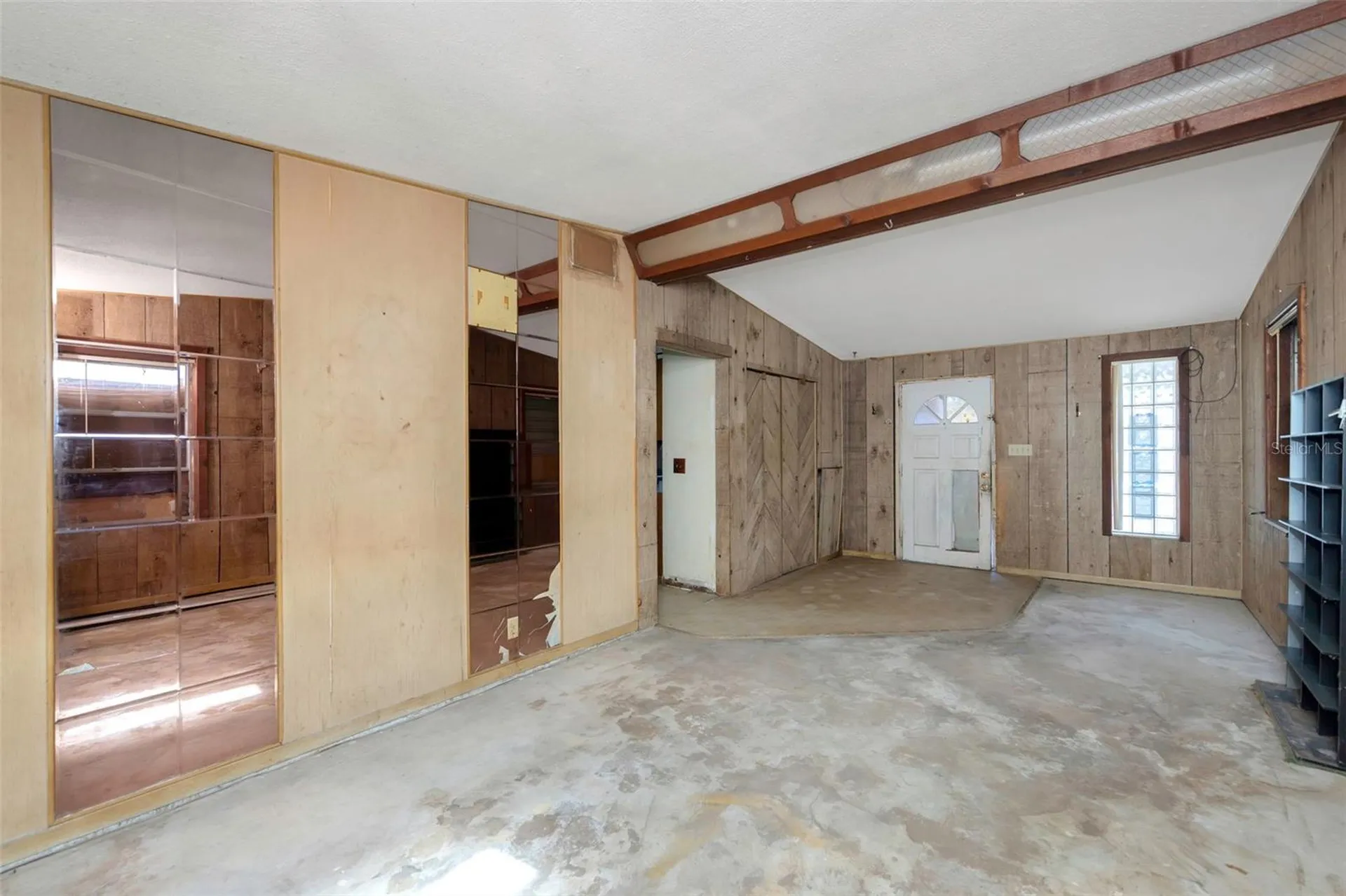 8858 67th Way N Pinellas Park FL 33782