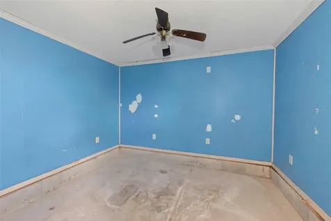 8858 67th Way N Pinellas Park FL 33782