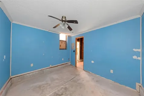 8858 67th Way N Pinellas Park FL 33782