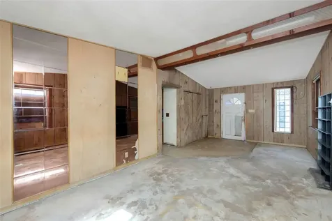8858 67th Way N Pinellas Park FL 33782