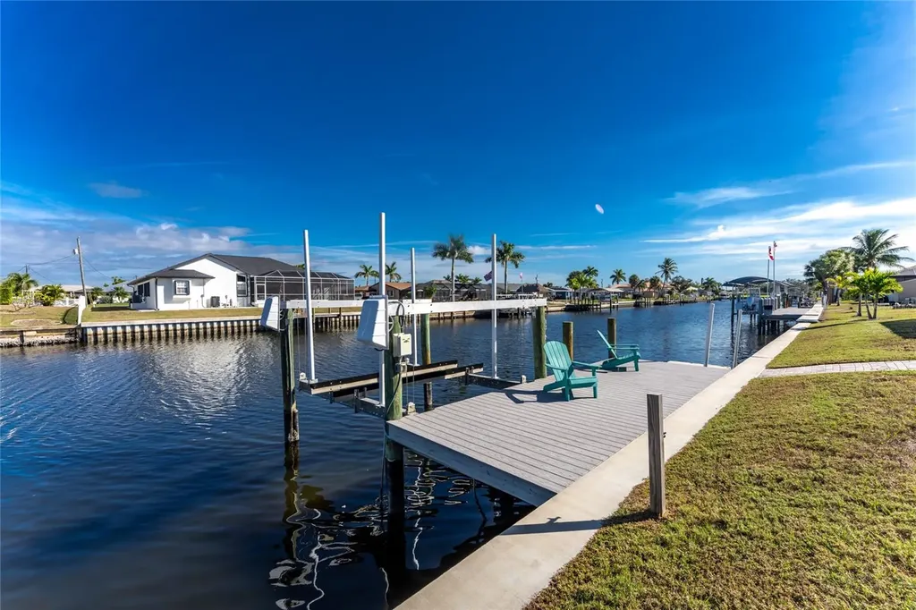 128 Sinclair Street SE Port Charlotte FL 33952