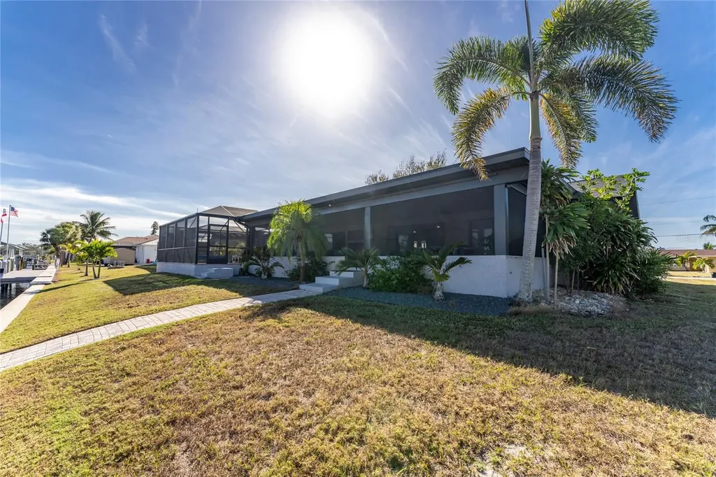 128 Sinclair Street SE Port Charlotte FL 33952