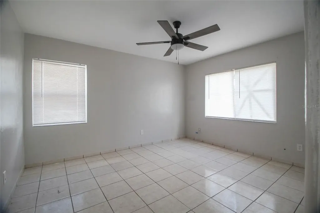 15 N Oxalis Drive Orlando FL 32807