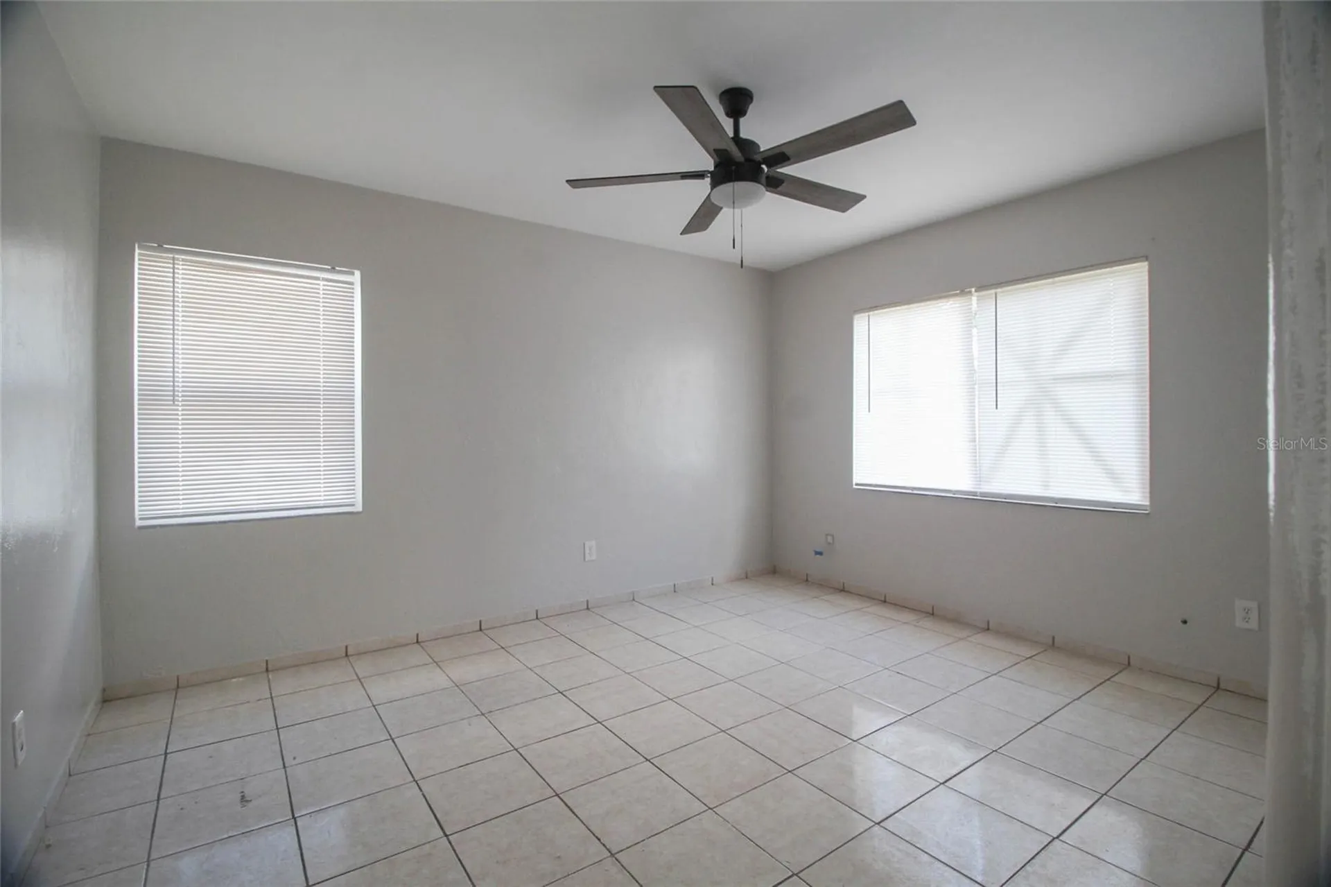 15 N Oxalis Drive Orlando FL 32807