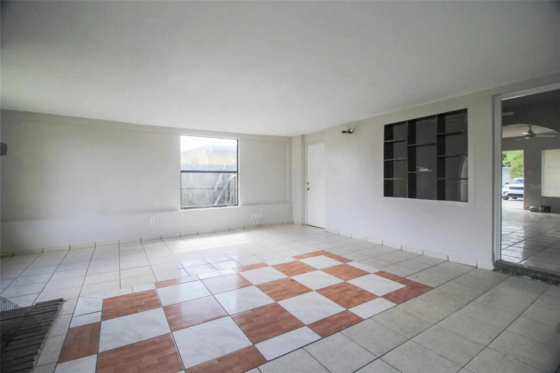 15 N Oxalis Drive Orlando FL 32807
