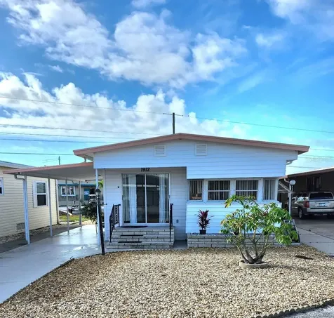 1912 Iowa Avenue Bradenton FL 34207