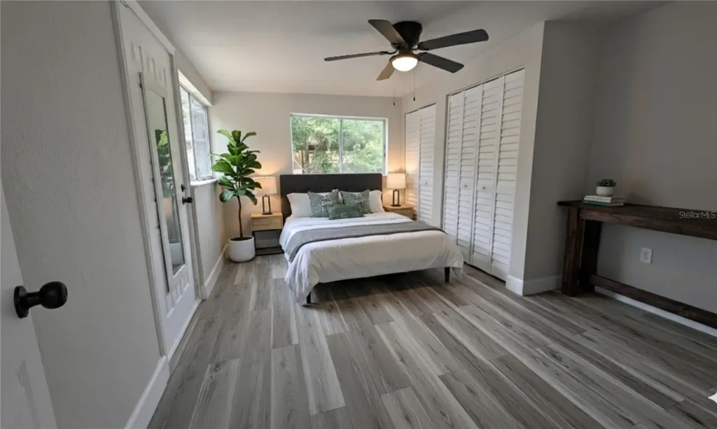 9761 Lake Drive Weeki Wachee FL 34613