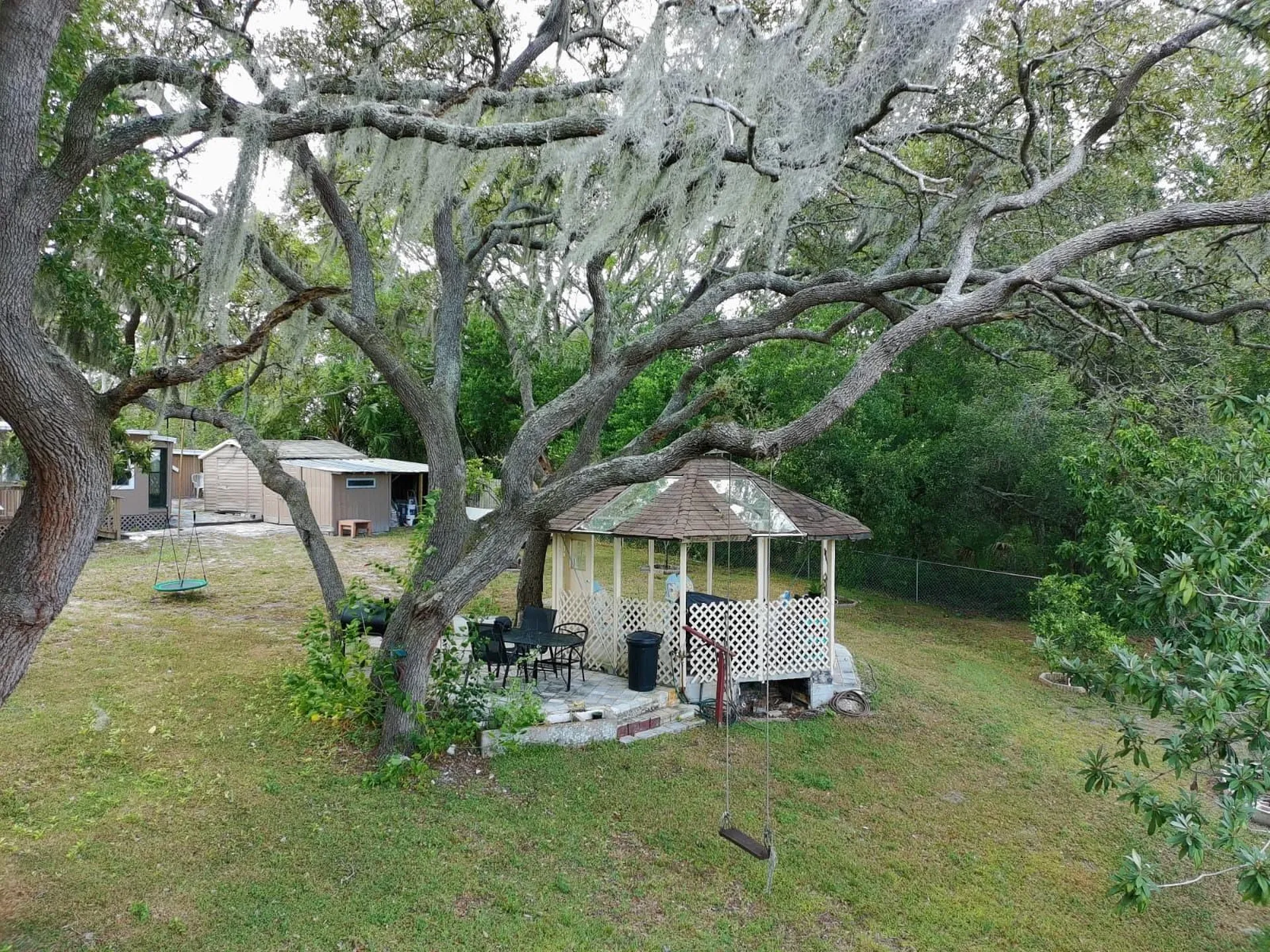 9761 Lake Drive Weeki Wachee FL 34613