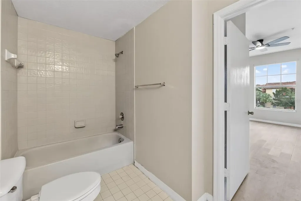 5572 Metrowest Boulevard Orlando FL 32811