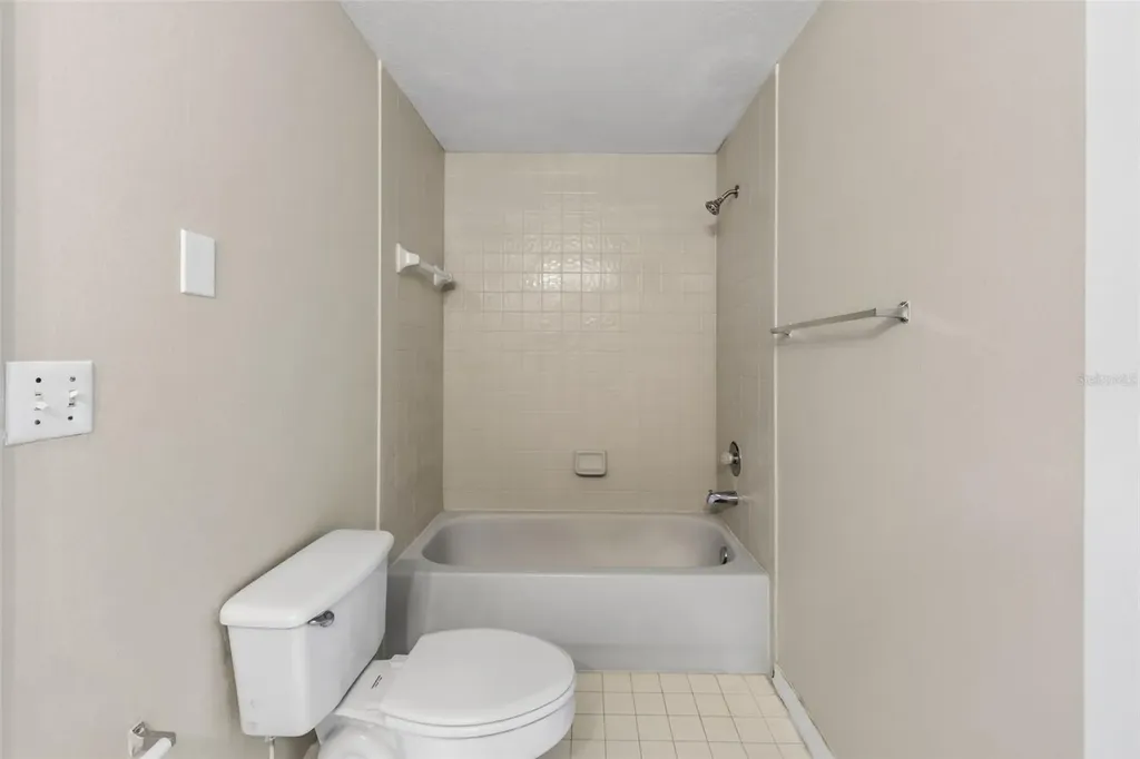 5572 Metrowest Boulevard Orlando FL 32811