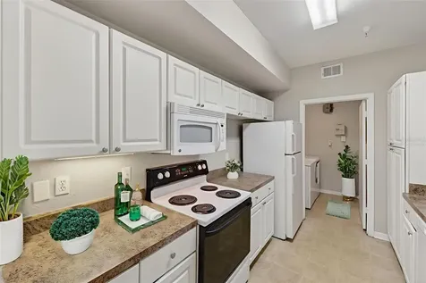 5572 Metrowest Boulevard Orlando FL 32811