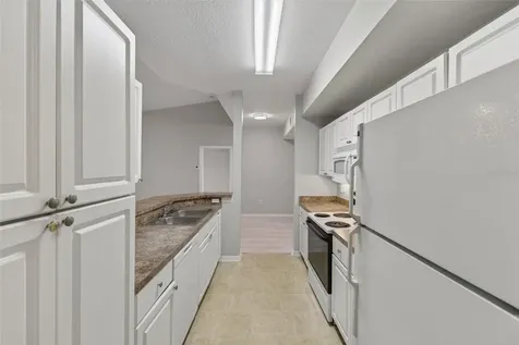 5572 Metrowest Boulevard Orlando FL 32811