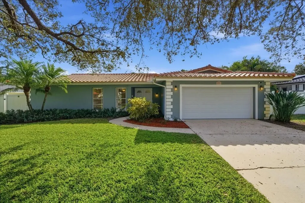 2285 Grovewood Road Clearwater FL 33764