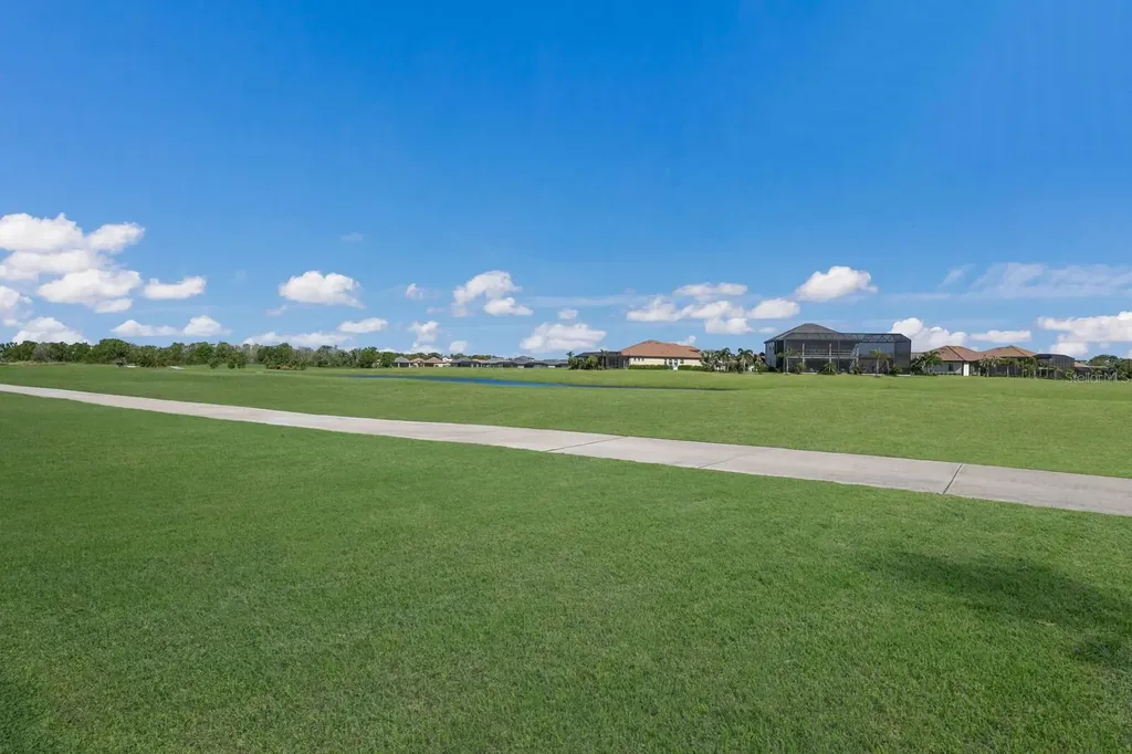 18017 Gawthrop Drive Bradenton FL 34211