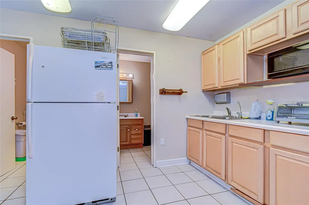 2901 58th Avenue N St Petersburg FL 33714