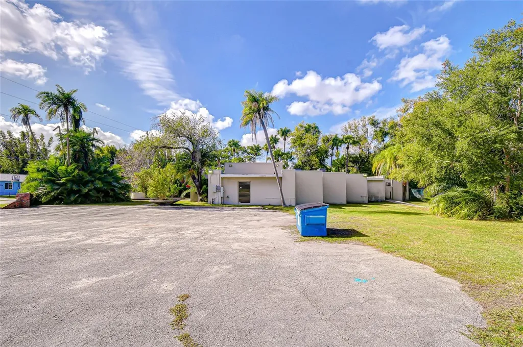 2901 58th Avenue N St Petersburg FL 33714