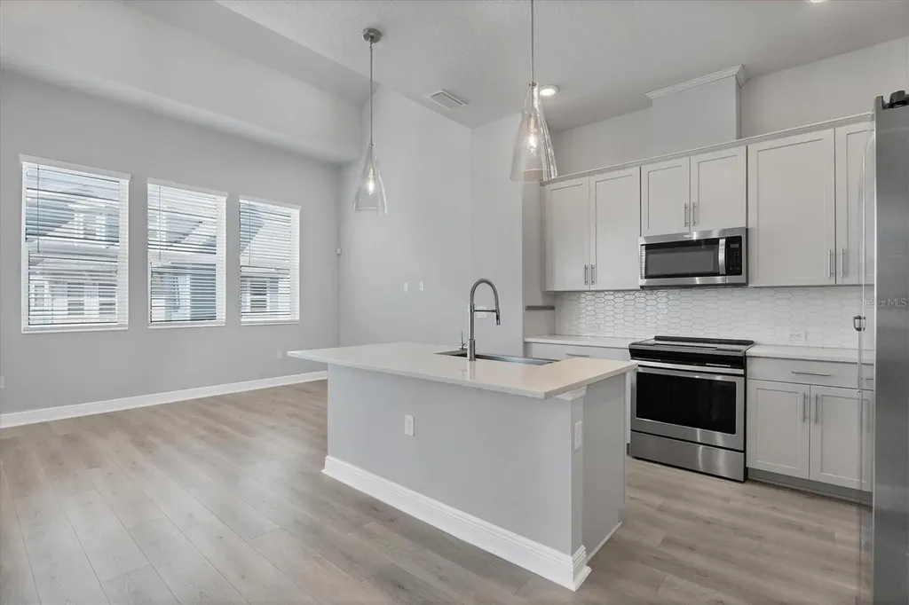 2340 Lindstrom Street Sarasota FL 34237