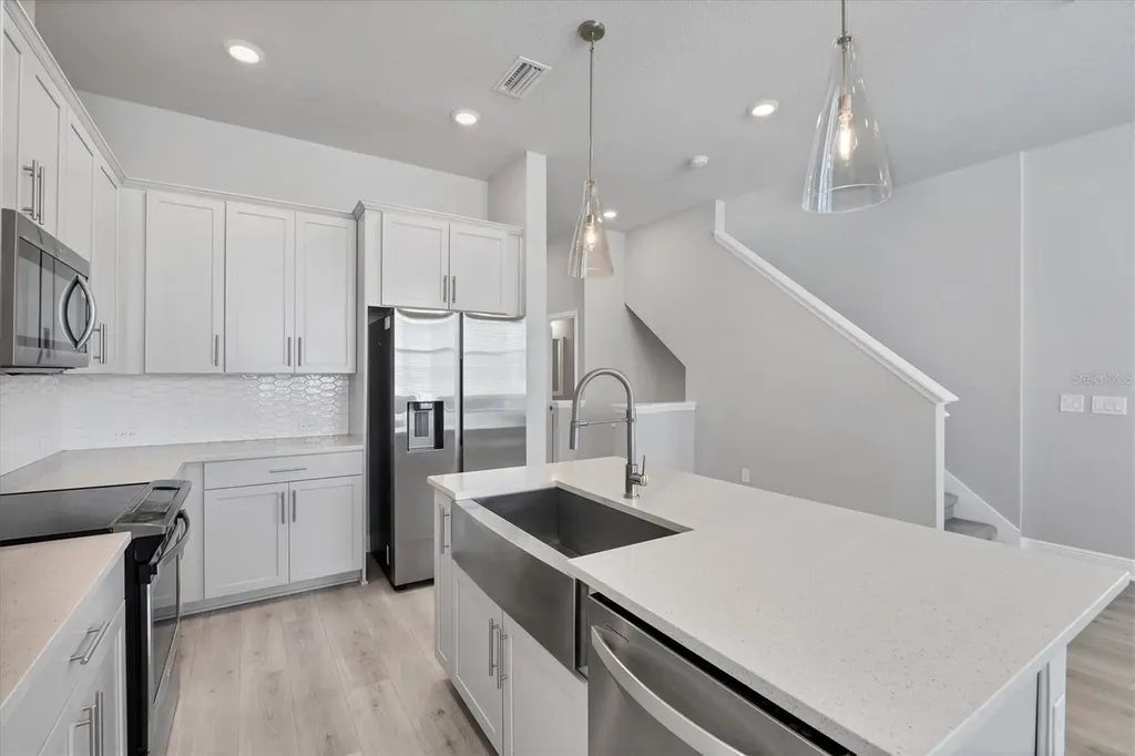2340 Lindstrom Street Sarasota FL 34237