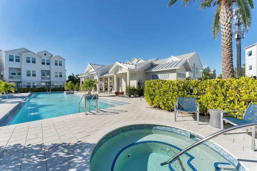 2340 Lindstrom Street Sarasota FL 34237
