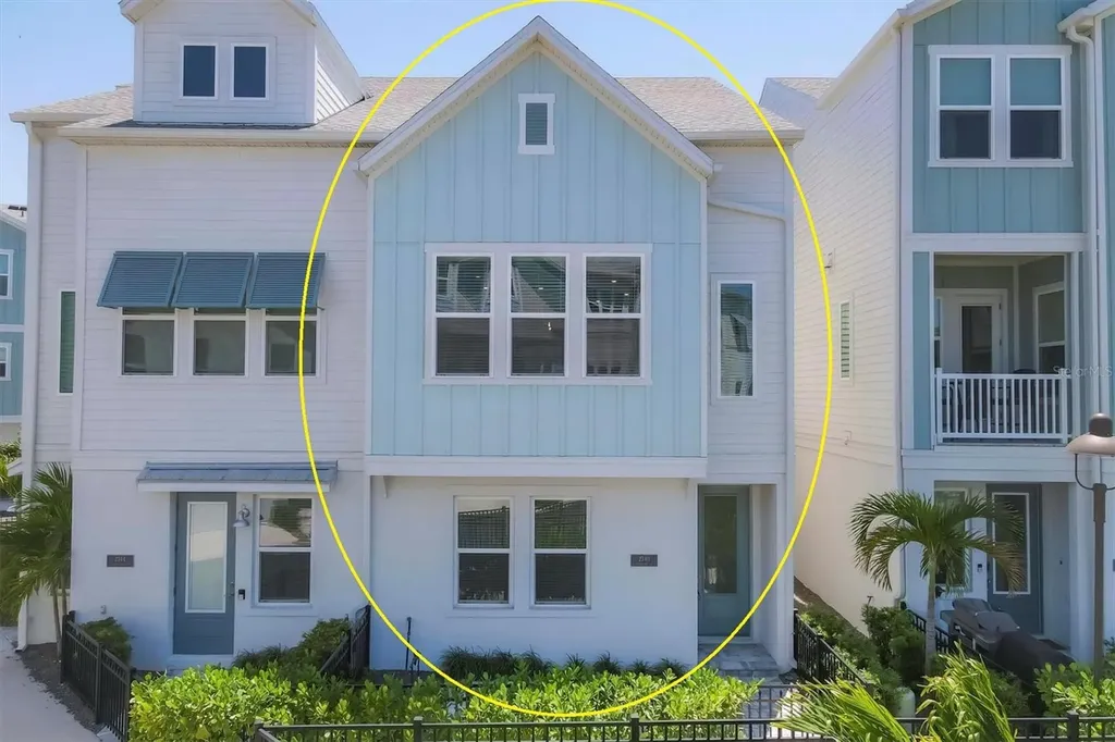 2340 Lindstrom Street Sarasota FL 34237