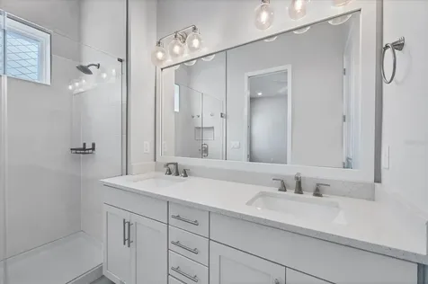 2340 Lindstrom Street Sarasota FL 34237