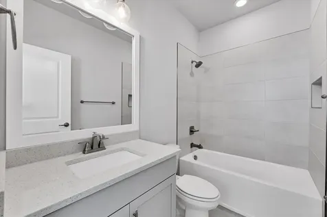 2340 Lindstrom Street Sarasota FL 34237